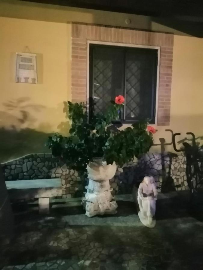 Eneahouse Hotel Fiumicino Exterior photo