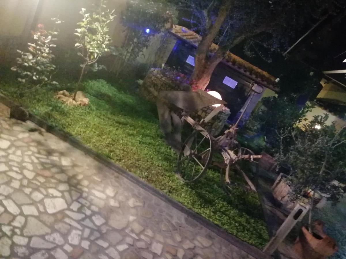 Eneahouse Hotel Fiumicino Exterior photo