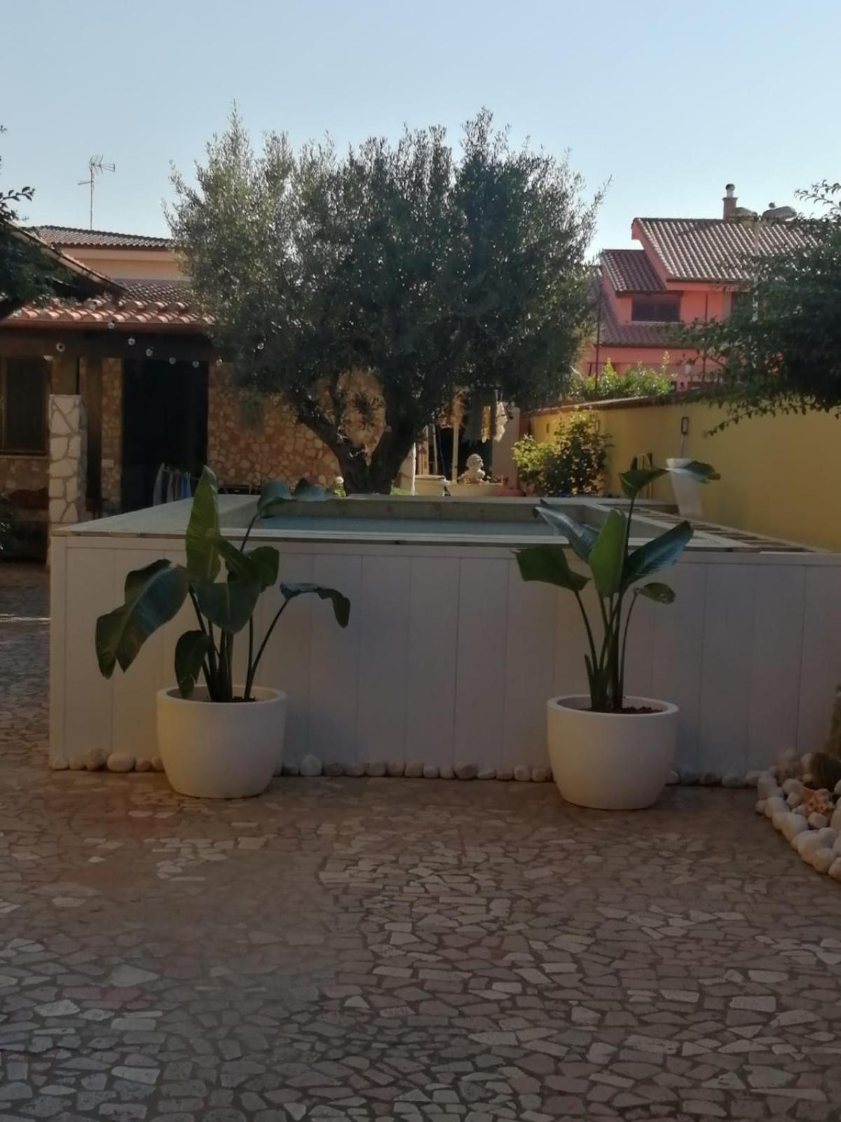 Eneahouse Hotel Fiumicino Exterior photo
